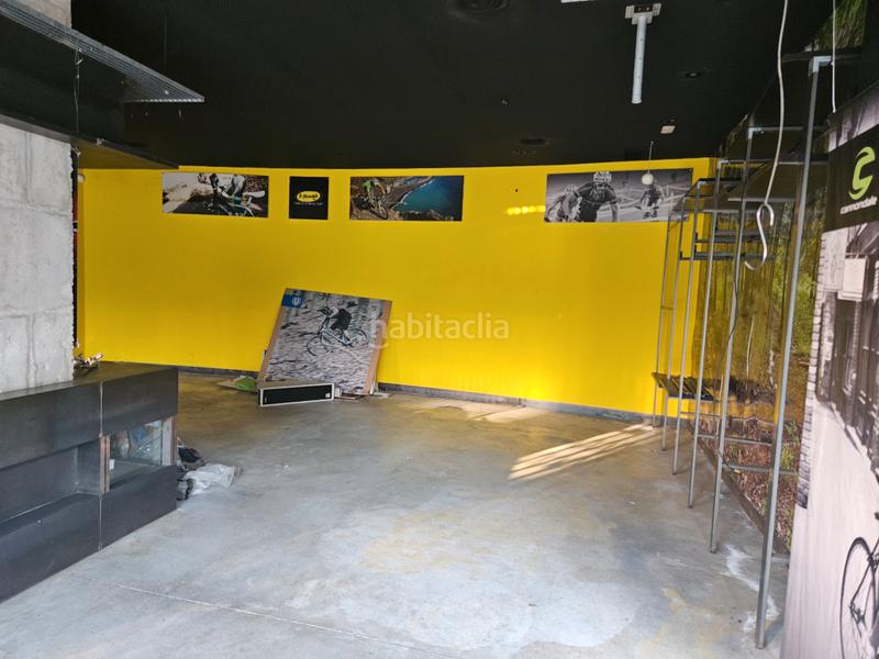 Foto 79bf40ce-1ea2-41ff-bd30-174a3f64585e. Alquiler local comercial local en alquiler en zona frates en Cáceres