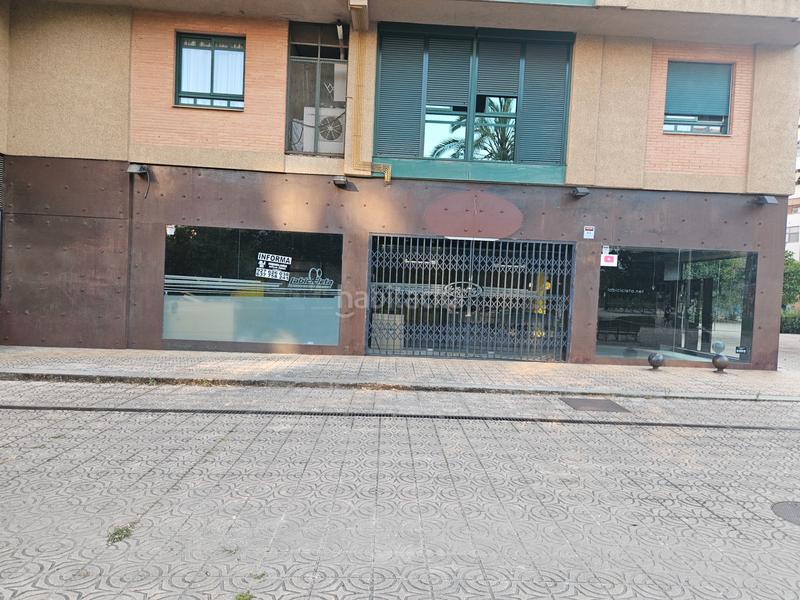 Foto 9fe8b2d4-b609-4288-9e2c-af5471ccf97c. Alquiler local comercial local en alquiler en zona frates en Cáceres