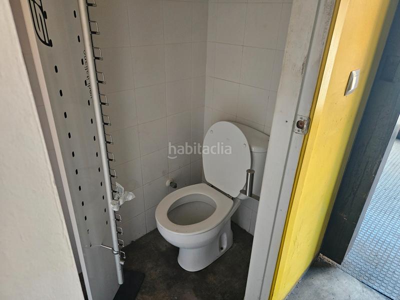 Foto 21613a3b-0f75-46dd-9ffe-30236af0e8a2. Rent business premise in Centro Cáceres