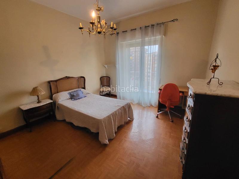 Foto b57eba42-402d-4ca8-99c7-6b97328edaae. Rent flat with heating in Centro Cáceres