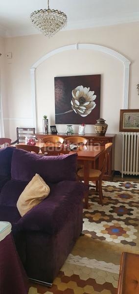 Foto d05807e5-6891-4d17-917c-4856278dbce6. Piso en Centro Cáceres