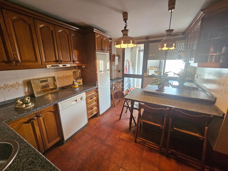 Foto 466c2f9c-322a-48b2-9368-5b83b3f5367b. Pis amb aparcament a Centro Cáceres