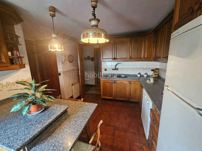 Foto 4abbd676-d492-4403-9bf6-289bb6cb6a83. Pis amb aparcament a Centro Cáceres