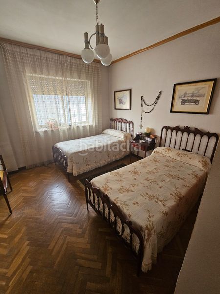 Foto 7a767752-a3a2-4e7f-83d7-f2bd5f1fdf7a. Pis amb aparcament a Centro Cáceres