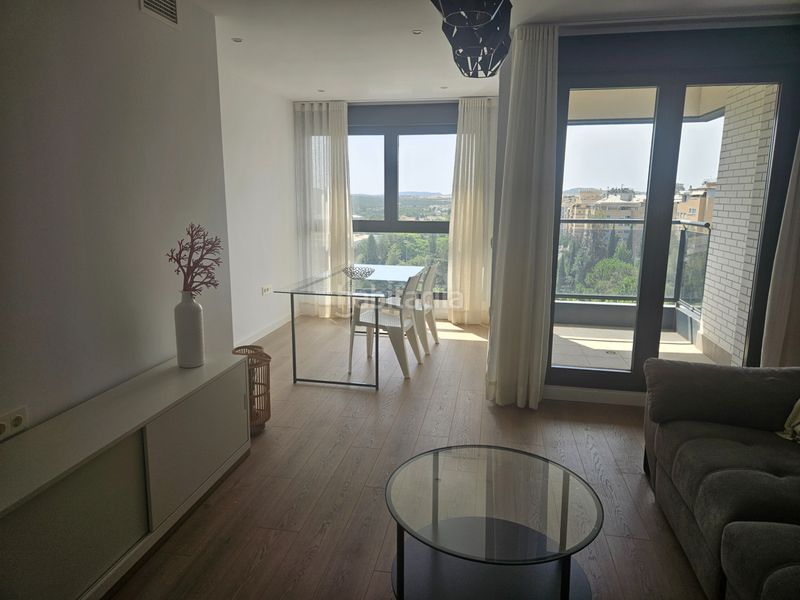 Foto 09d517db-f854-4615-bef4-9a4bd2cf2259. Flat with heating parking pool in Centro Cáceres