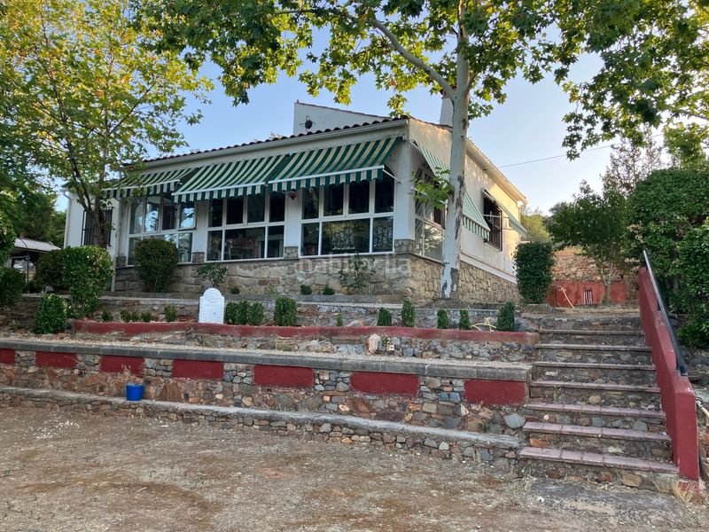 Foto e0a03b53-12b3-4af2-9822-c11dced14844. Xalet amb xemeneia calefacció aparcament piscina a Cáceres