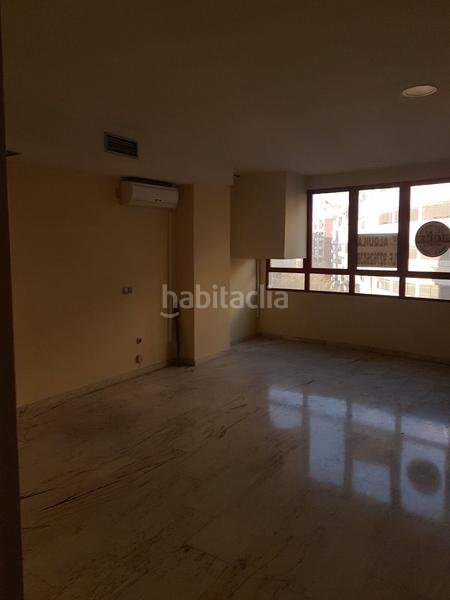 Foto 7b0bf42a-9d6b-4487-85db-17f5760874c9. Affitto locale commerciale in Centro Cáceres