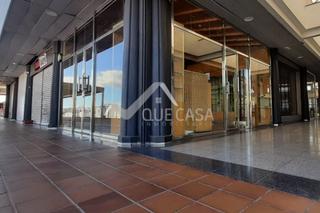 Lloguer Local Comercial a San Fernando. Alq2261. local comercial en el centro comercial ronda.