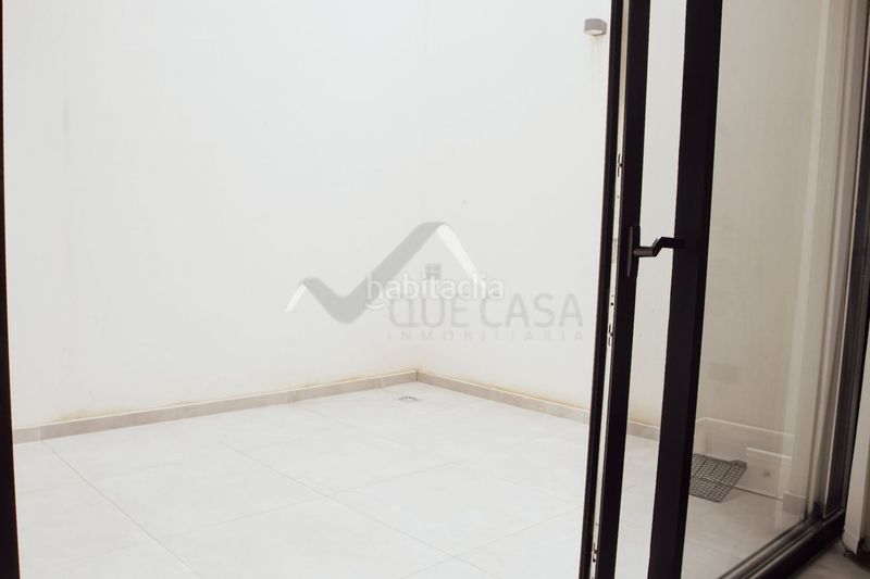 Foto 03b61d23-be85-4113-9cbe-cd382c97bfad. Lloguer dúplex amb aparcament a Playa de Arinaga Agüimes