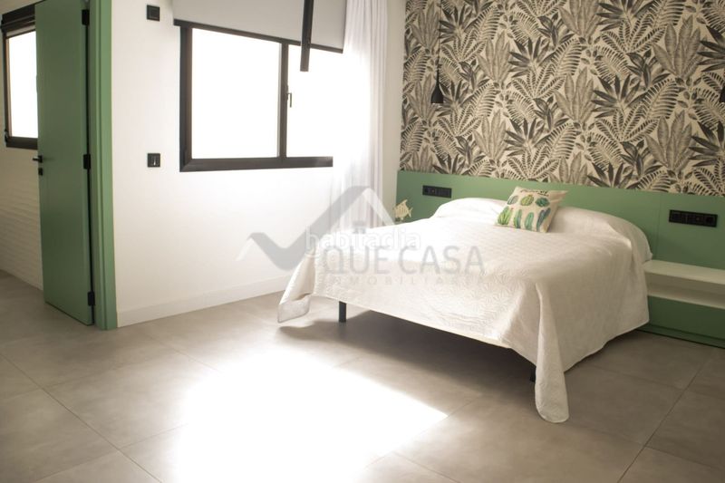 Foto 0c3f443c-6378-46a1-8680-42993e6fc593. Lloguer dúplex amb aparcament a Playa de Arinaga Agüimes