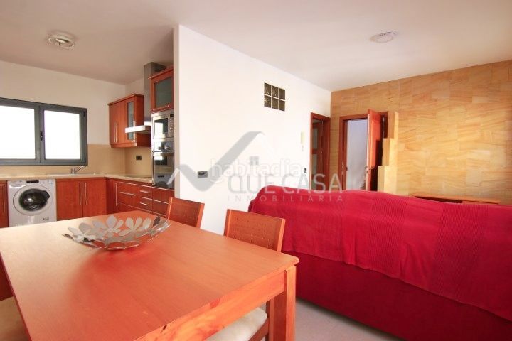 Foto b3834342-a3b8-4214-99b5-0c095c424d91. Rent flat in Burrero Ingenio
