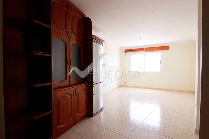 Foto 50eb87ae-674b-4a0b-ae57-d33d1f47c7a0. Pis a Ingenio pueblo Ingenio
