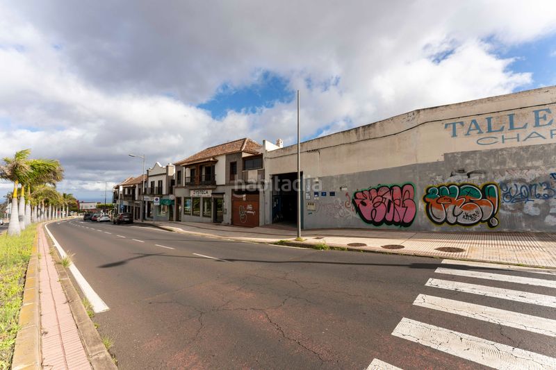 Foto 476ebdaf-6162-4bbb-905e-8a8317ee2410. Nave industrial en avenida de los menceyes 116 en San Cristóbal de La Laguna