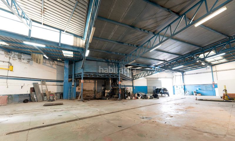 Foto 685a7df1-dd24-4d14-93c5-bba1c0f15ac0. Nave industrial en avenida de los menceyes 116 en San Cristóbal de La Laguna