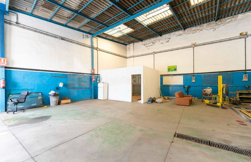 Foto a08ebbe8-1dbd-4db5-9f8d-cf2e75be5e41. Nave industrial en avenida de los menceyes 116 en San Cristóbal de La Laguna