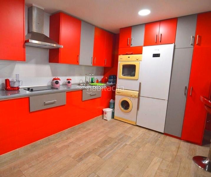 Foto 432a5fa7-3e37-44a2-8f68-a99d441f4765. Piso en calle el caracol 32 en Los Abrigos Granadilla de Abona
