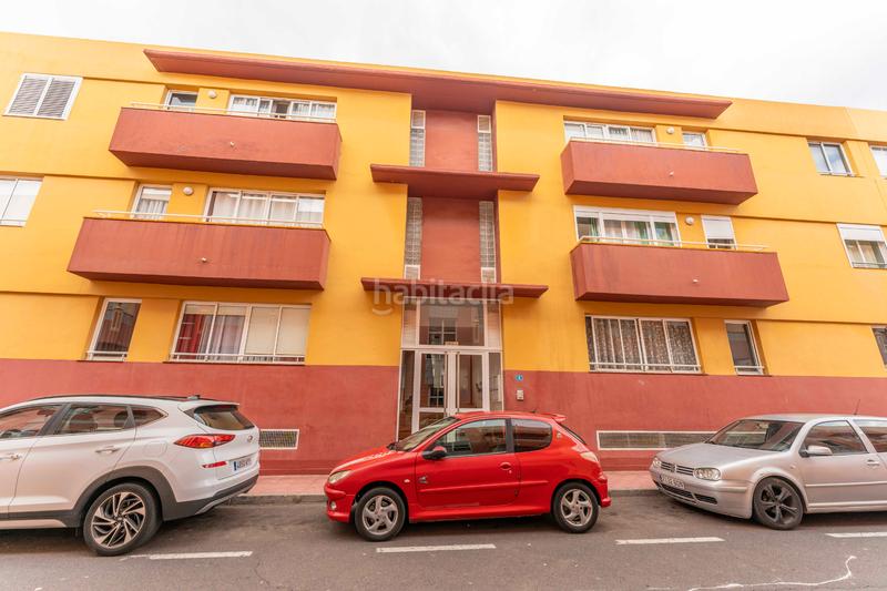 Foto 44b1b25a-d327-409d-ad59-6c1b0b206f40. Piso en calle alonso quesada 13 en Guargacho San Miguel de Abona