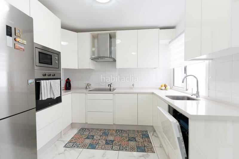 Foto 6f6c312a-c054-4fb6-a794-427eb3b3394c. Piso en calle alonso quesada 13 en Guargacho San Miguel de Abona