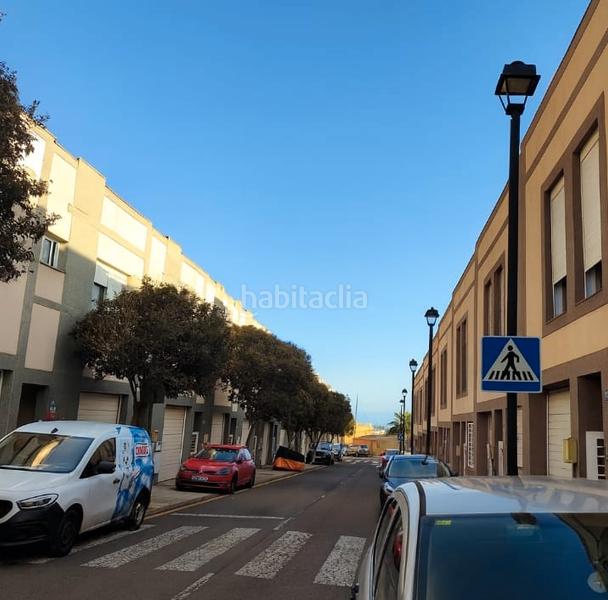 Foto 9474f4a2-ee35-449c-915c-f3af6472ffc2. Casa adosada en calle avellano 16 en La Laguna San Cristóbal de La Laguna