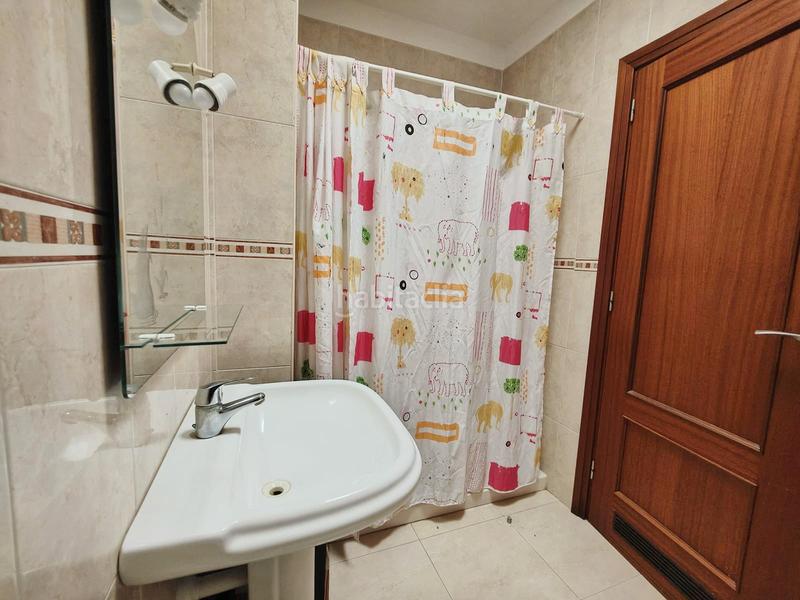 Foto a7a8e5f5-03d9-452d-90f5-30eebf748290. Reihenhaus in calle avellano 16 in La Laguna San Cristóbal de La Laguna