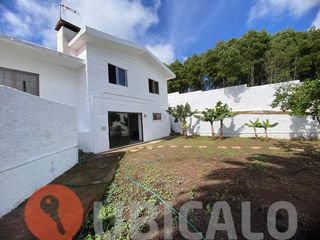 Chalet in Calle Antonio Marcelino 30