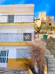 Casa adossada a Vélez - Blanco. Casa adosada en venta en vélezblanco, 4 dormitorios.