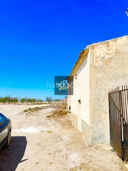 Foto d90469a0-92fd-4a73-91d2-7b9c077572e4. Masia a Chirivel