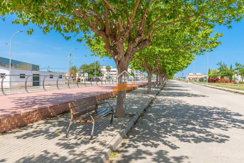 Foto b8f71089-59dc-423b-94fc-e90cd2be67fa. Local commercial dans Dolores