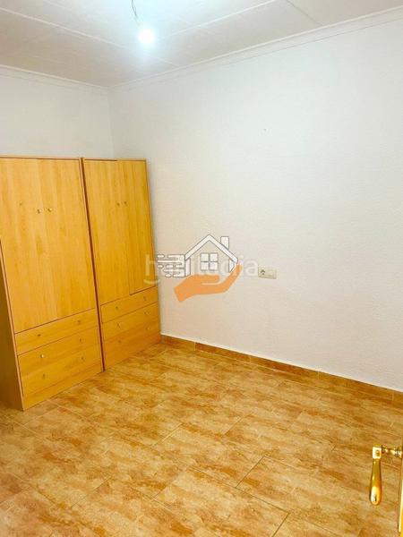 Foto 1cbcbd72-4dfc-4ea1-92d5-b159b4c229a3. Reihenhaus mit parking in Oria