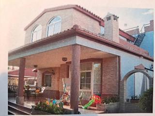 Maison à La Alcayna. Unifamiliar en venta en urbanizaciones  la alcayna, 7 dormitorio