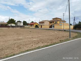 Finca rústica a Llano de Brujas. Terreno urbano en venta en llano de brujas.