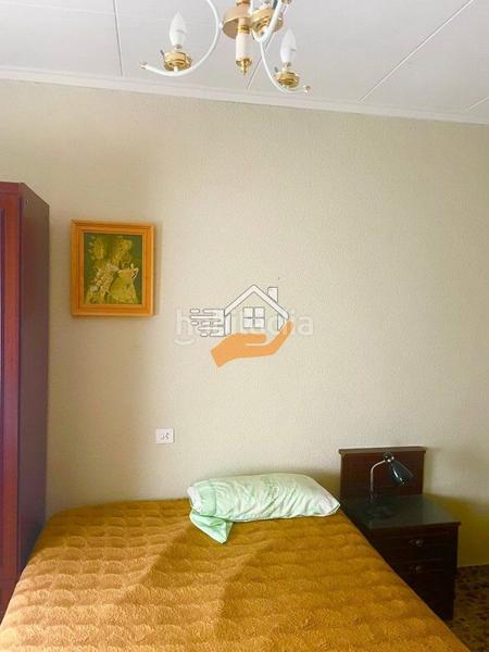 Foto 1622e593-84f5-44c4-8cb1-97bf018f4e6a. Casa adossada amb aparcament a Abanilla