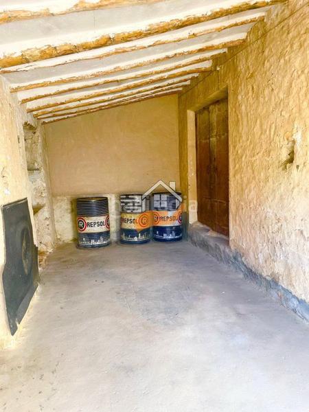 Foto cbeb74b4-bf89-4867-92f4-22006be47946. Casa amb aparcament a Abanilla