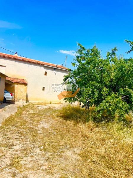 Foto dc3ff5a8-3473-42a9-b65b-7f6bda206a5d. Casa amb aparcament a Abanilla