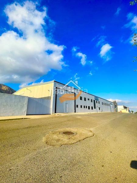 Foto 0d44d553-a3d5-4616-b35c-72a15c35ddba. Bâtiment à usage industriel dans Vélez - Rubio