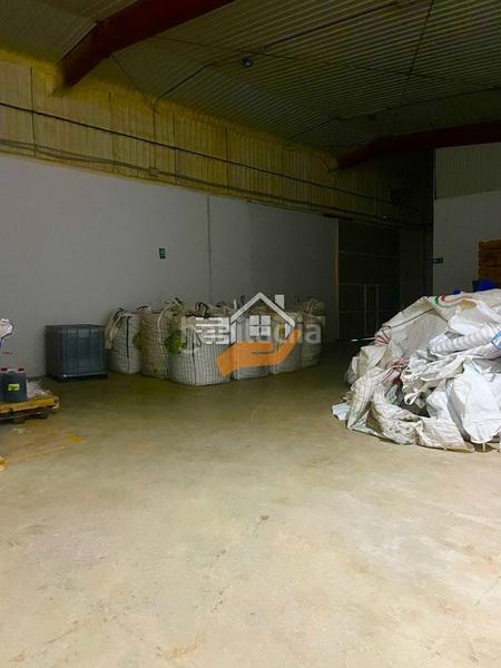 Foto 43b2c5e6-7982-43e3-b14c-94559ec95afb. Bâtiment à usage industriel dans Vélez - Rubio