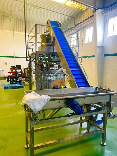 Foto 7f36d0c2-630e-4a25-ae07-80178d858d6b. Bâtiment à usage industriel dans Vélez - Rubio