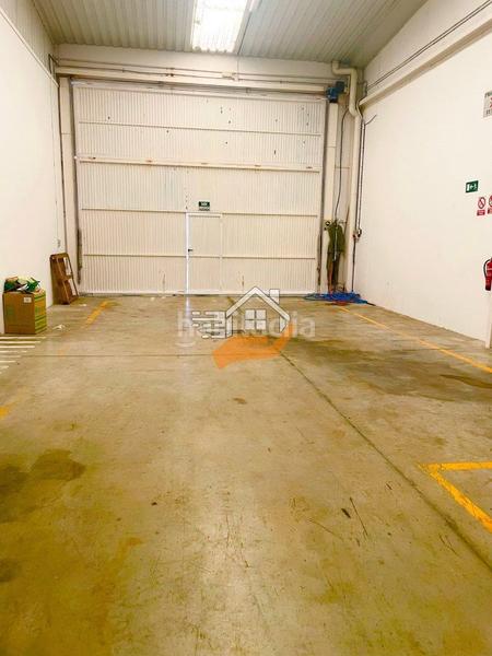 Foto aa0ff236-4efd-421d-9b55-2c4af6463985. Bâtiment à usage industriel dans Vélez - Rubio