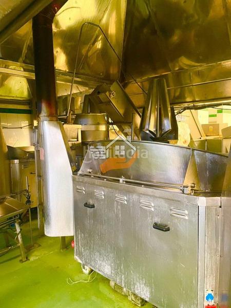 Foto cb6f5c96-c46b-49b9-b169-0172e6d1d588. Bâtiment à usage industriel dans Vélez - Rubio