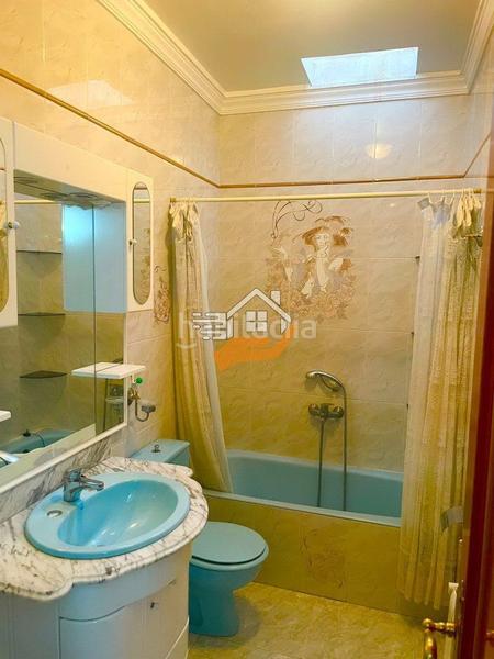 Foto 6f038aae-bc9f-4c8e-8aef-c2bbd84a31e1. Location appartement avec chauffage dans Vélez - Rubio