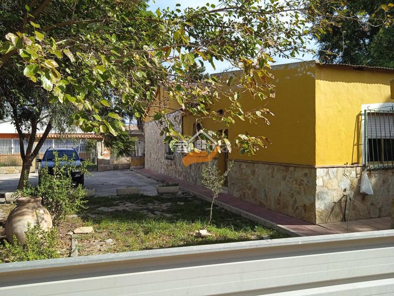 Foto 7dfd6a3f-3e3c-4ff6-828a-5f3f1a654627. Xalet amb aparcament a Torreagüera Murcia