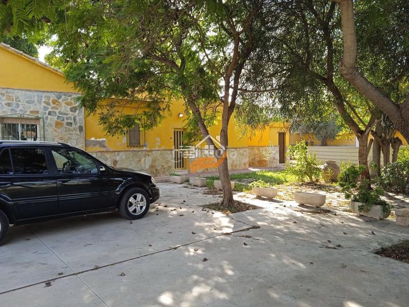 Foto c5c38715-b553-472c-8a1e-9c7f2997e2c2. Xalet amb aparcament a Torreagüera Murcia