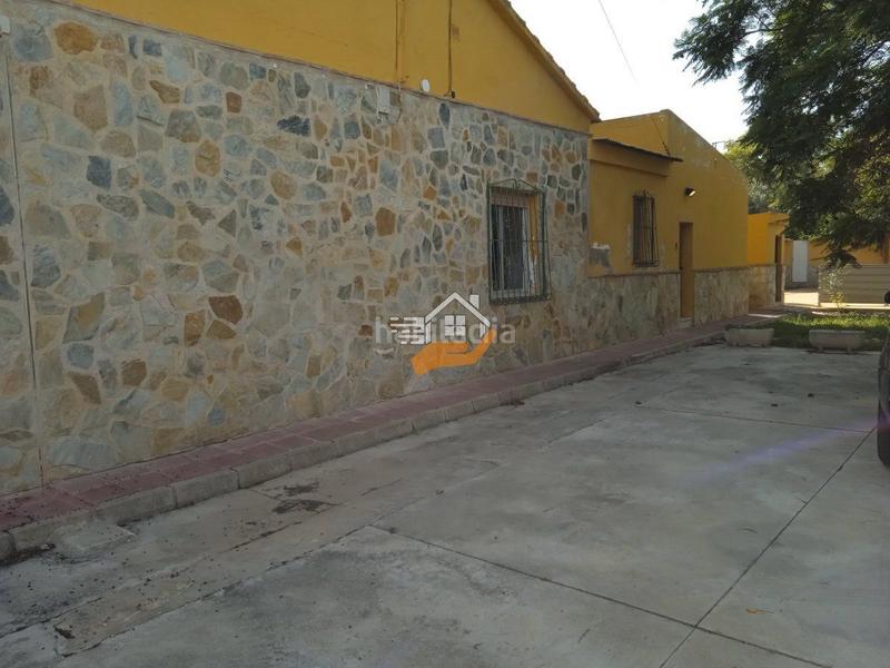 Foto f8740f5e-6afe-4fb2-8b8e-d602034ec683. Xalet amb aparcament a Torreagüera Murcia