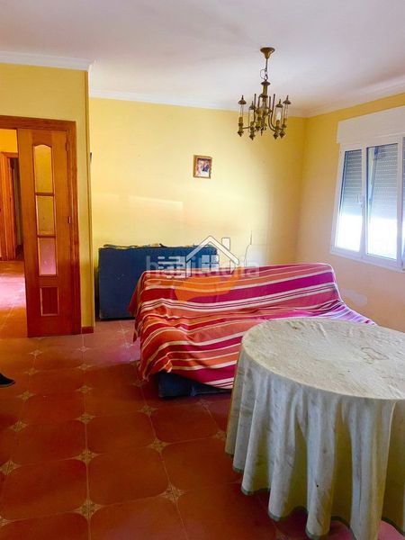 Foto c63e205b-a9f9-41d7-bcfe-222baead17eb. Casa adossada a Chirivel