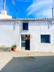 Casa adossada a Oria