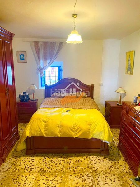 Foto 4493bdc4-23be-4c5f-a64e-a13d8aa43262. Casa adossada a Oria