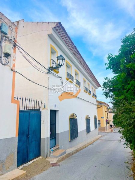 Foto 6c3a1190-6c64-4401-a378-0118ae3f036d. Edificio  en venta en vélezrubio, 6 dormitorios. en Vélez - Rubio