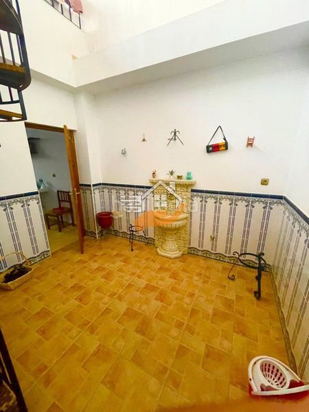 Foto 9288f76c-f464-4bda-9f1f-832eb97b0f29. Edificio  en venta en vélezrubio, 6 dormitorios. en Vélez - Rubio