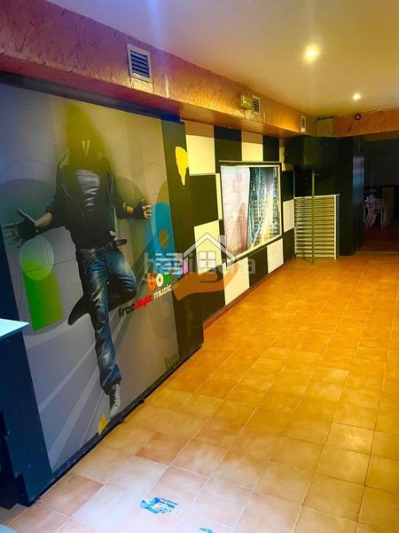 Foto b9b2d3a0-da74-4b6f-a70f-3bfe7edd1083. Local comercial a Vélez - Rubio