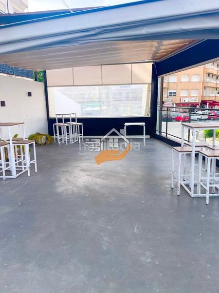 Foto f8bb9a2f-661c-4a6d-89a8-762763e56892. Local comercial a Vélez - Rubio